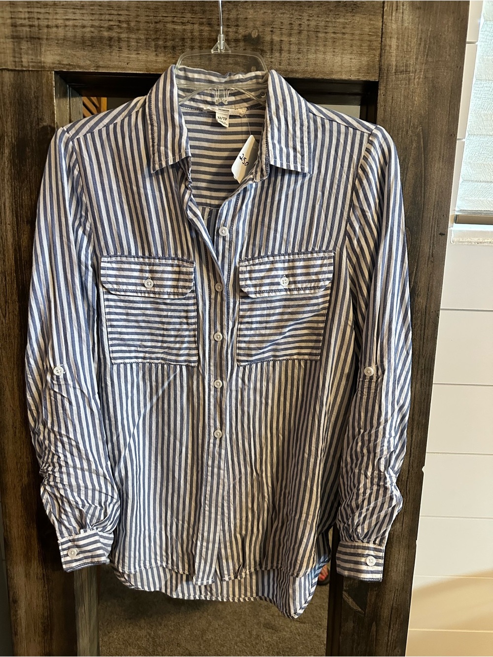 BeachLunchLounge Women XS Blue White Stripe Button Shirt Roll Tab Coastal resort